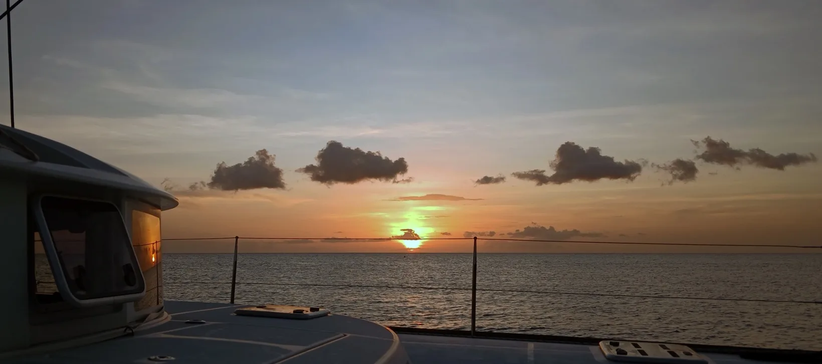Catamaran Tropic Voile en sortie dans les Caraïbes